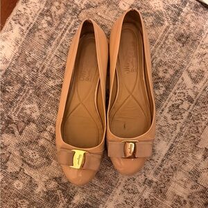 Women's Ferragamo Tan Flats with Bow Accent